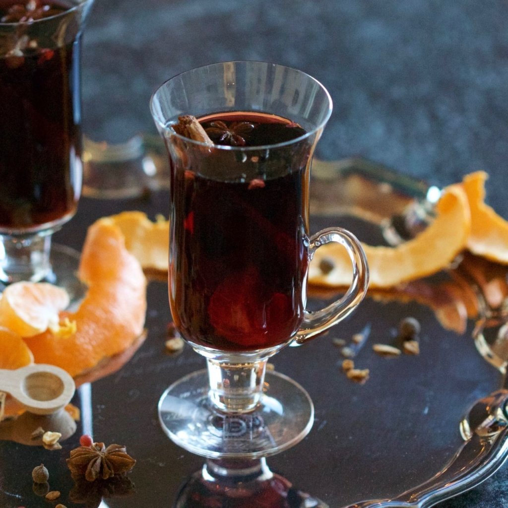 Spiced mulled wine in Turkish glasses.