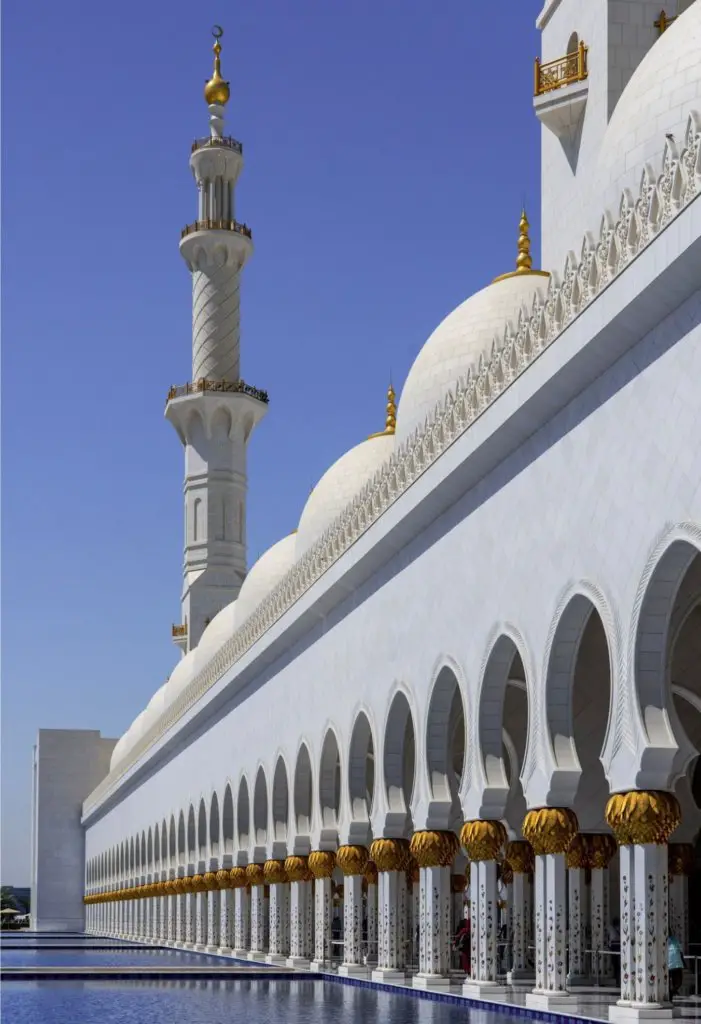 Abu Dhabi vs Dubai - the Sheik Zayed Grand Mosque is a must-see.