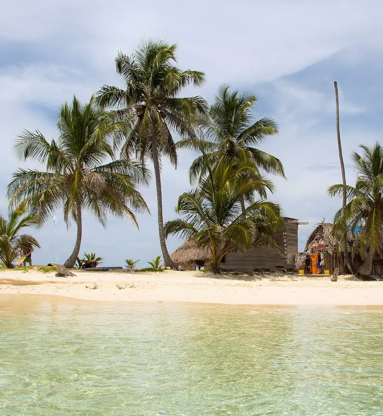 A small island in San Blas, a must see group of islands to visit on your Panama 7 day or 10 day itinerary.