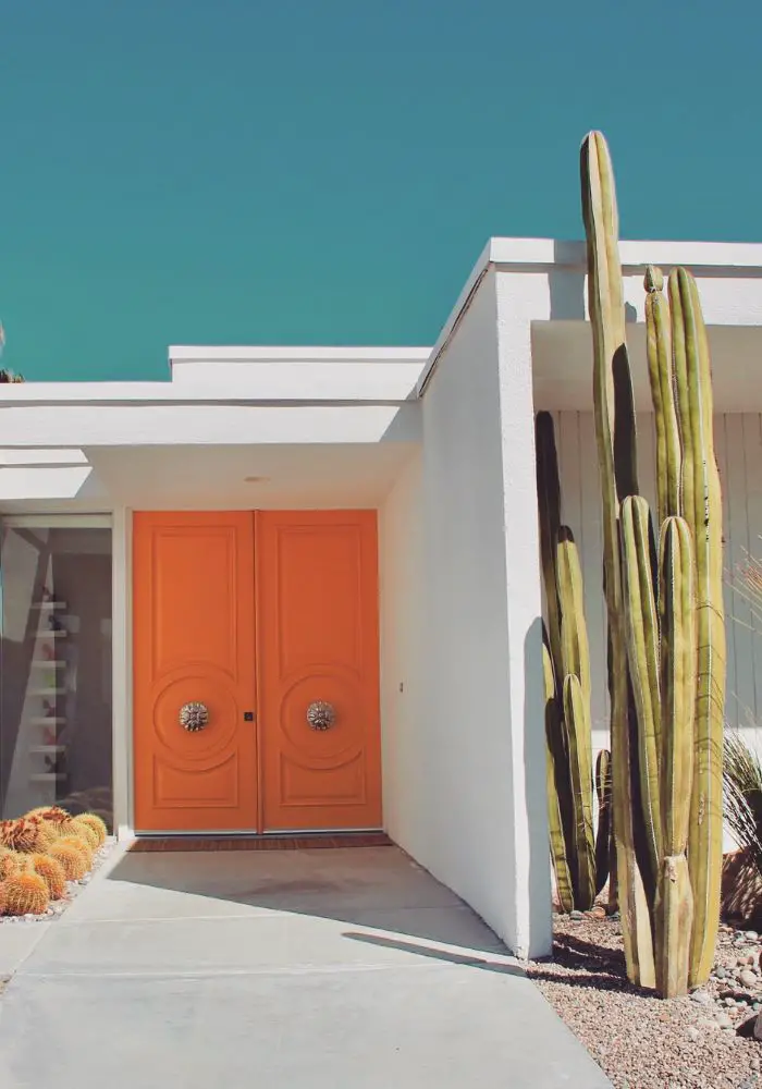 The iconic architecture of Palm Springs, a must see on your weekend itinerary! 
