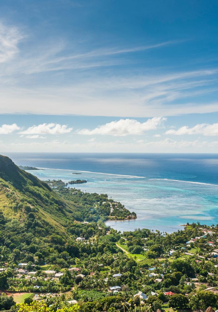 The turquoise blue coast, showing The Best Places to Snorkel in Moorea.