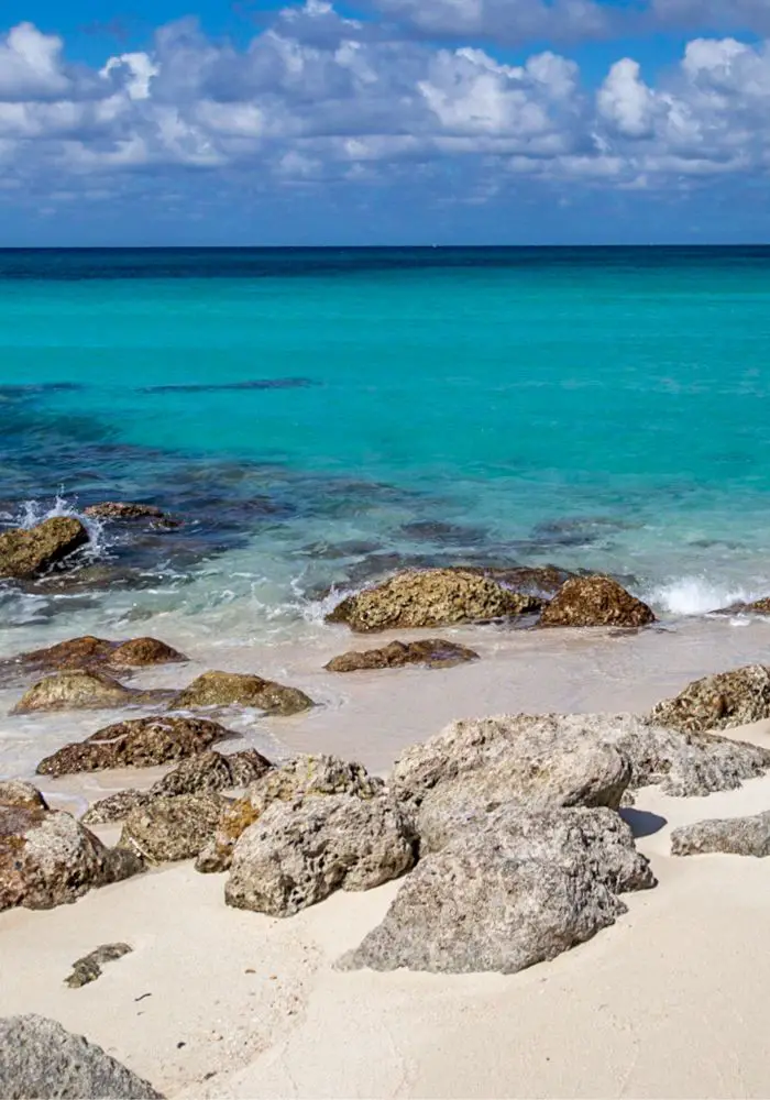 The gorgeous blue waters at Bimini, one of the best Caribbean islands close to Florida.